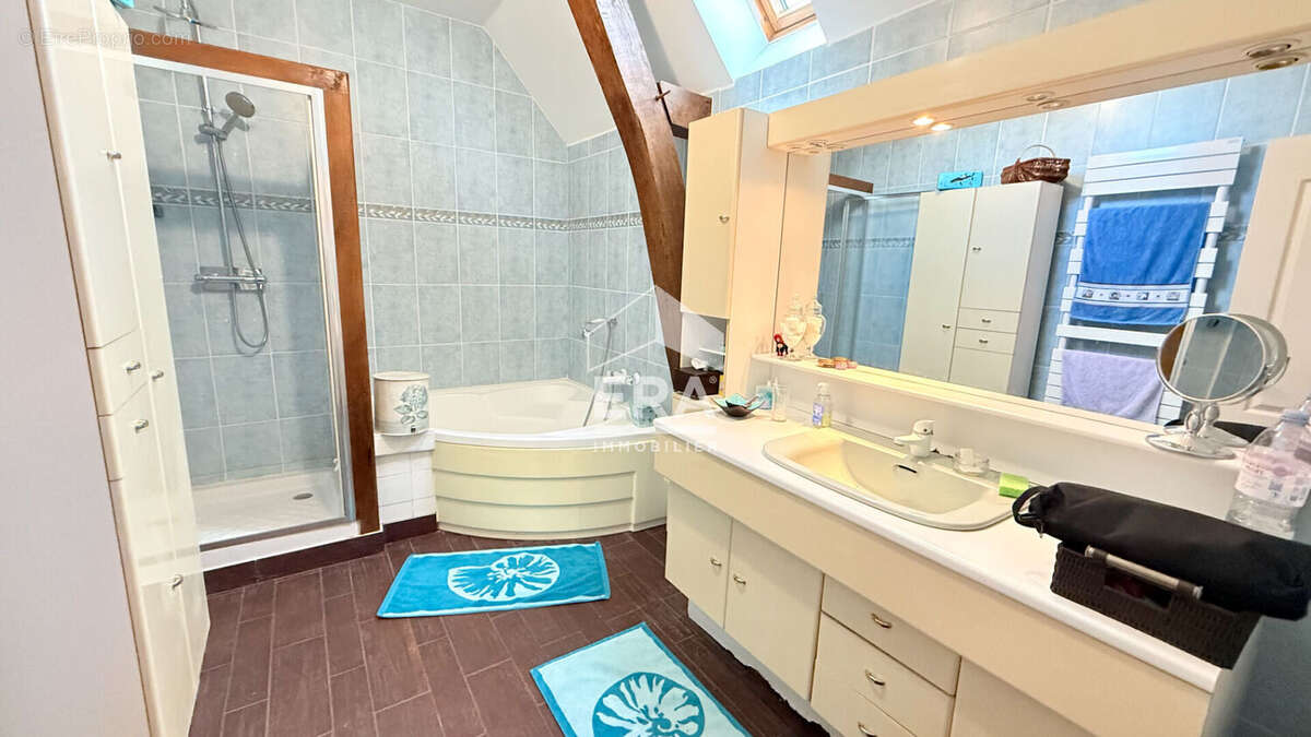 Maison 273m² à andouillé - photo 7