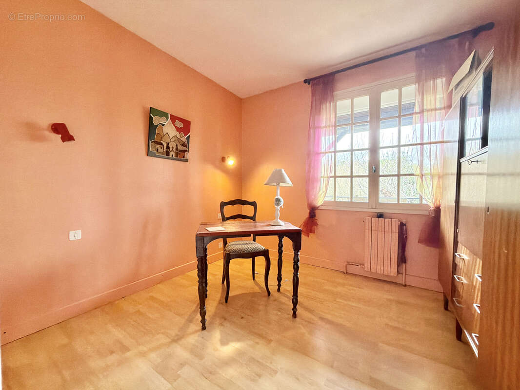 Maison avec appartement et jardin - photo 10