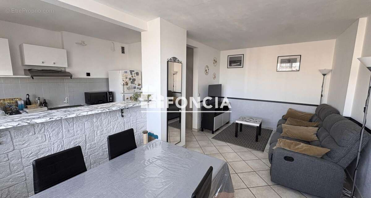 Appartement à FRESNES
