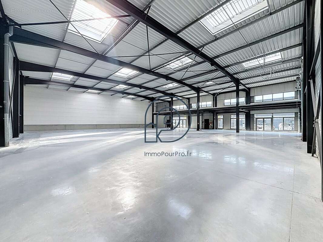 Commerce à LA CHAPELLE-D&#039;ARMENTIERES