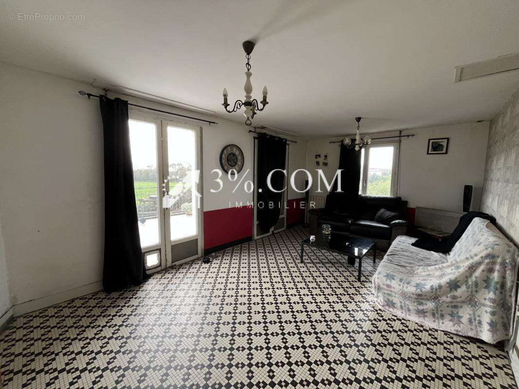 Maison à SAINT-MICHEL-CHEF-CHEF