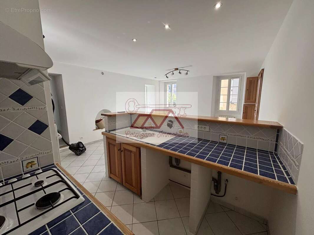 Appartement à L'ILE-ROUSSE