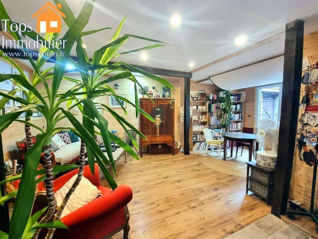 Maison à VILLEFRANCHE-DE-ROUERGUE