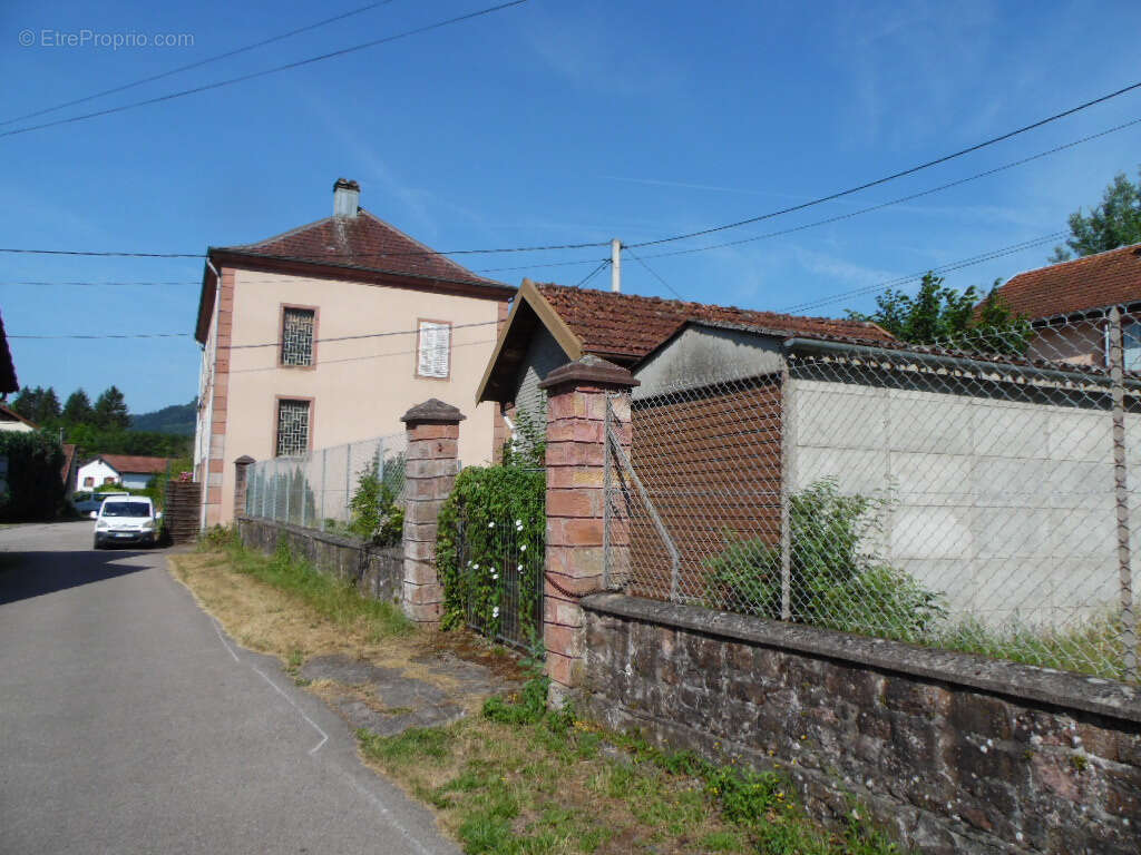 MOUSSEY (Vosges) Maison de Maître de 255 m2 - photo 6