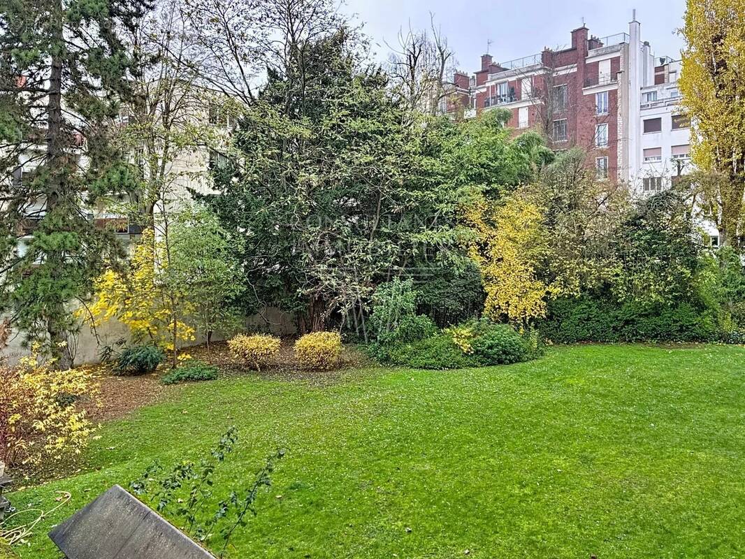 Appartement à NEUILLY-SUR-SEINE