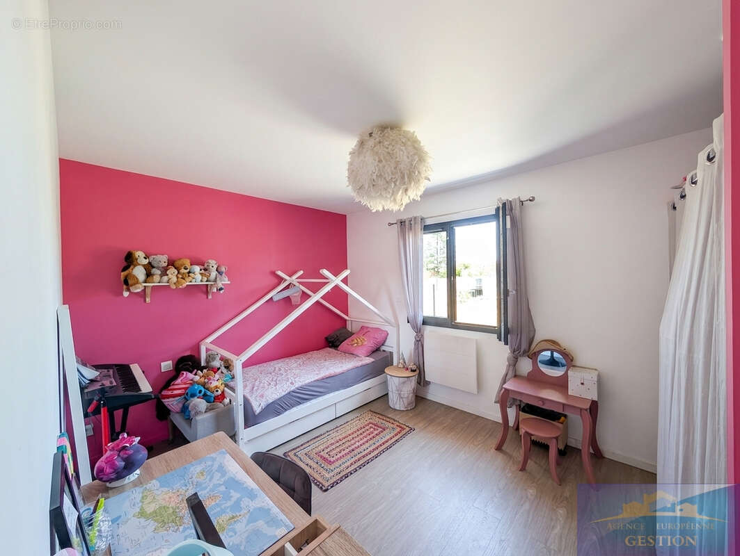 Maison 5 pièces - 139m2 - photo 11