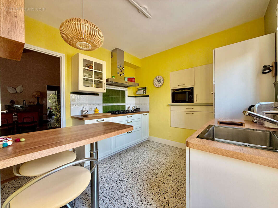 Maison Bagnols Sur Cèze - 7 pièces- 153 m² - photo 6