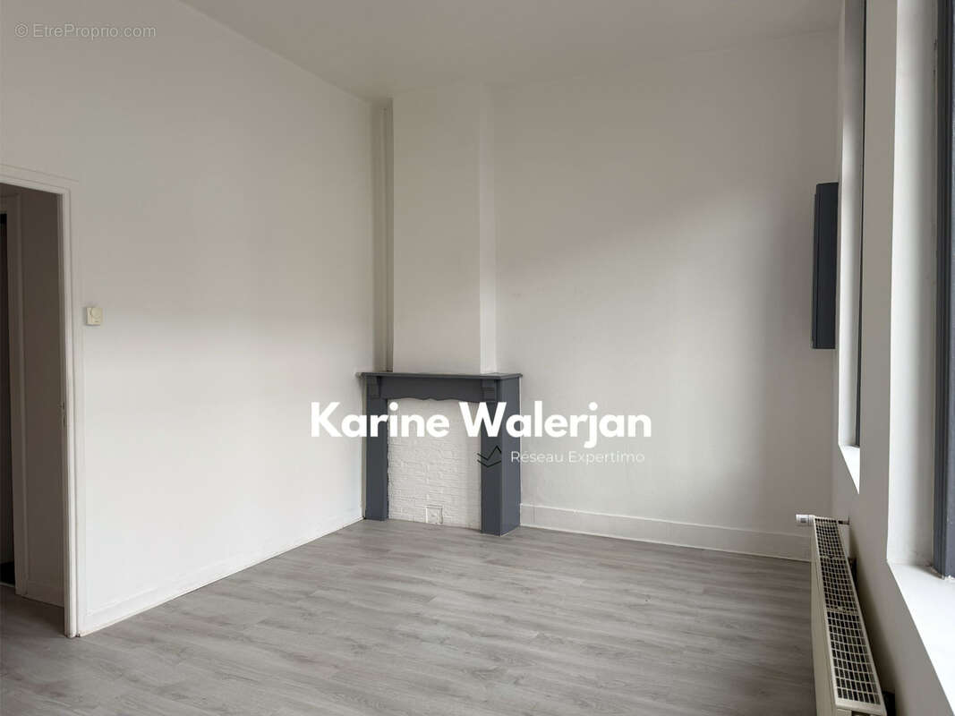 Maison à COURRIERES