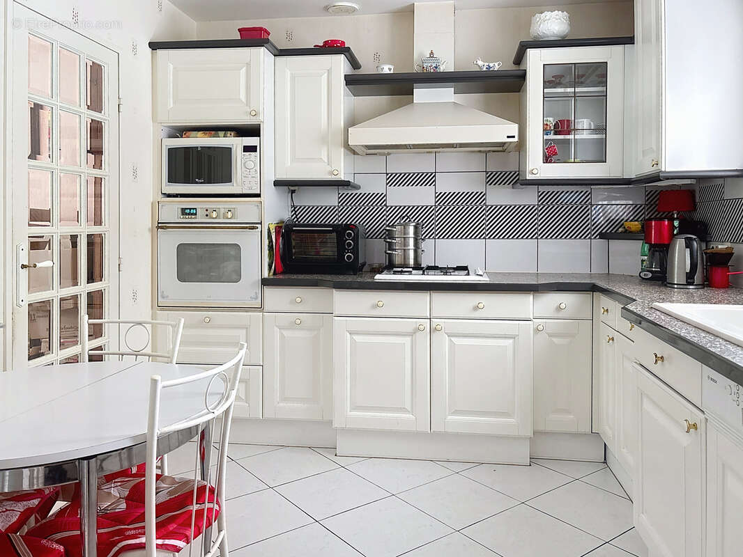 Maison à FRANQUEVILLE-SAINT-PIERRE