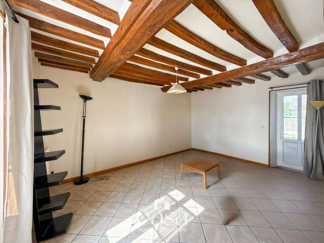 Maison 83 m² à Epaney  - photo 2