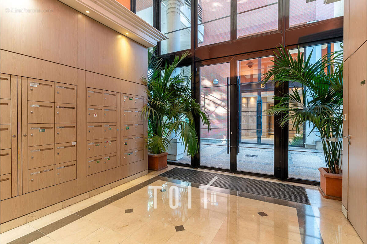 Appartement à MONTROUGE