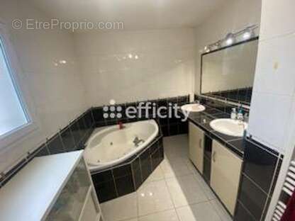 Maison à LORIOL-SUR-DROME