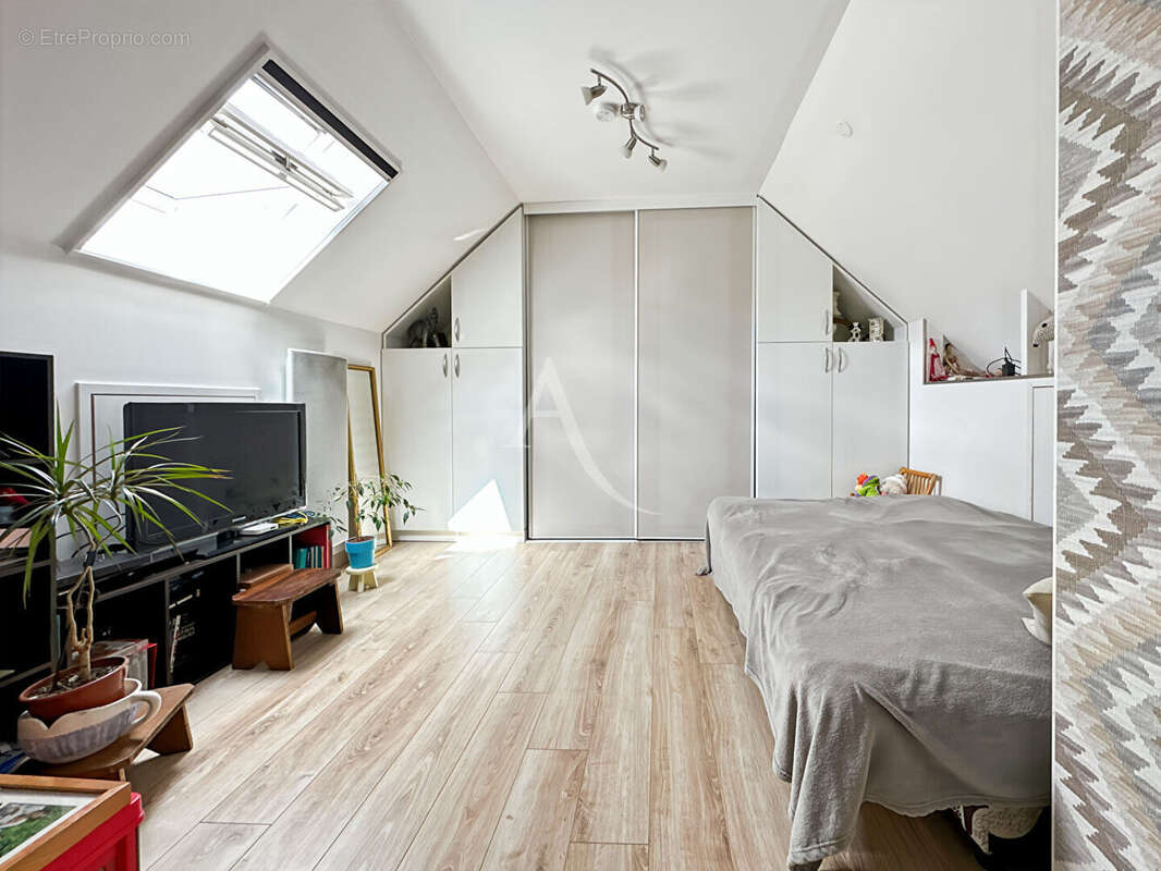 Maison à LES MUREAUX