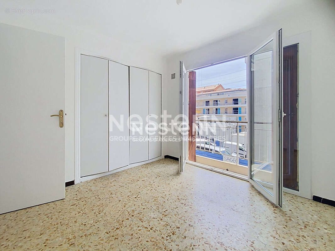 Vallauris - Appartement 2 pièces - 42m² - CAVE - SUD - photo 2