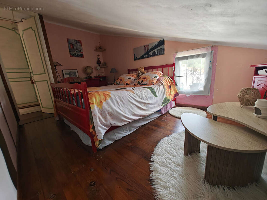 Maison à SOLLIES-VILLE