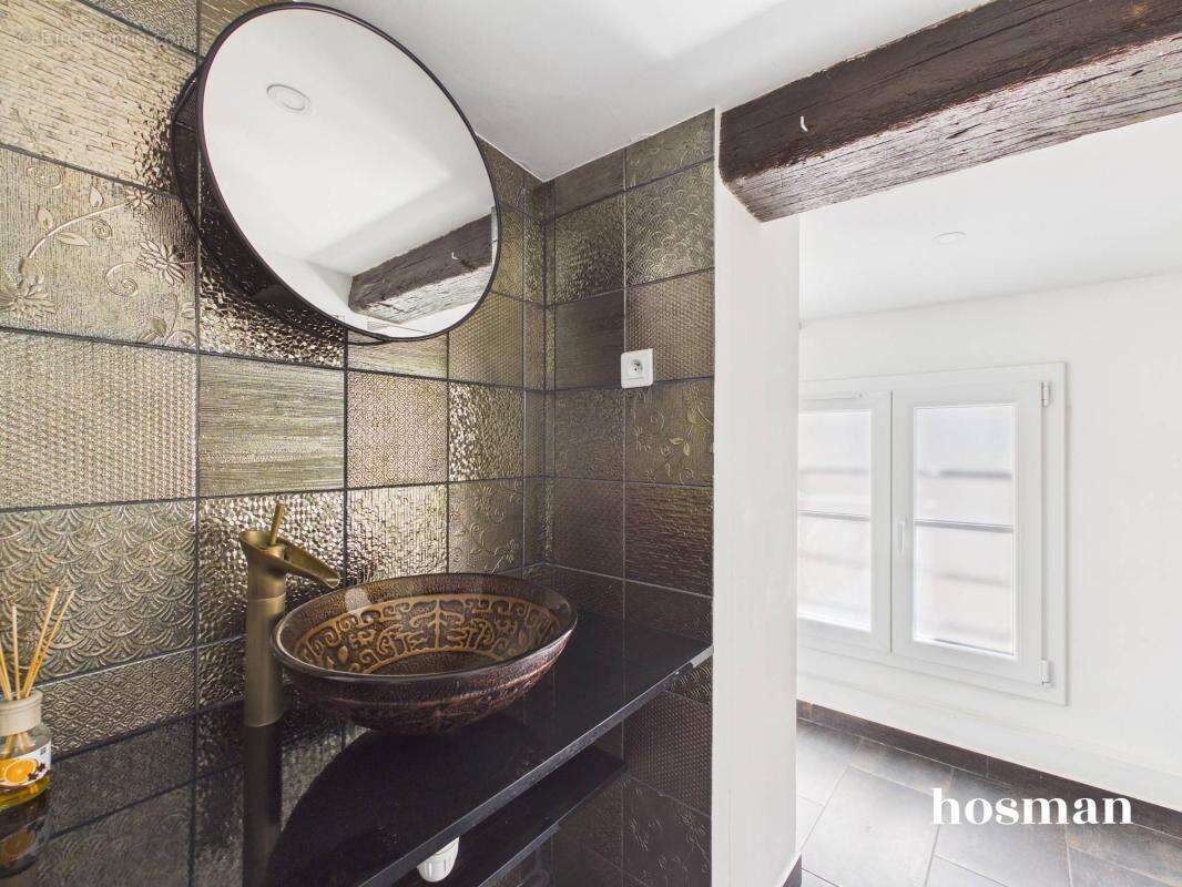 Appartement à PARIS-2E