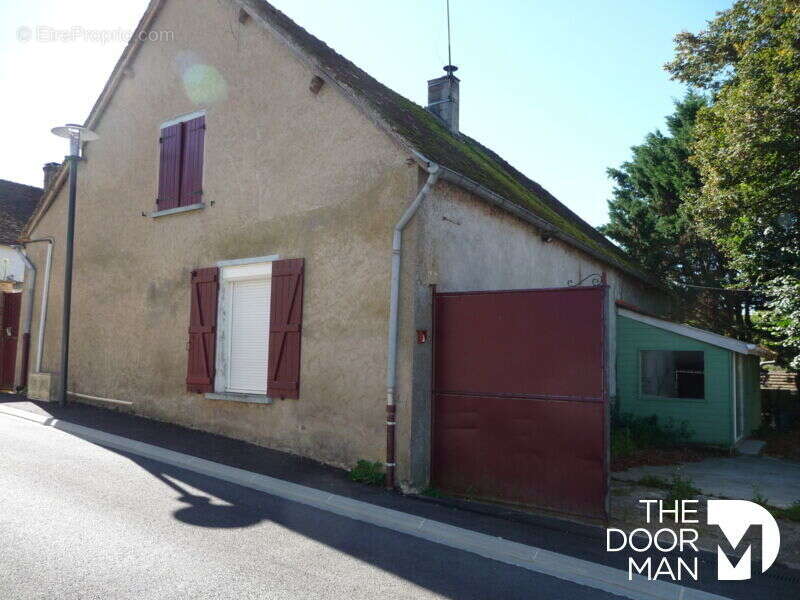 Maison à AUNEAU