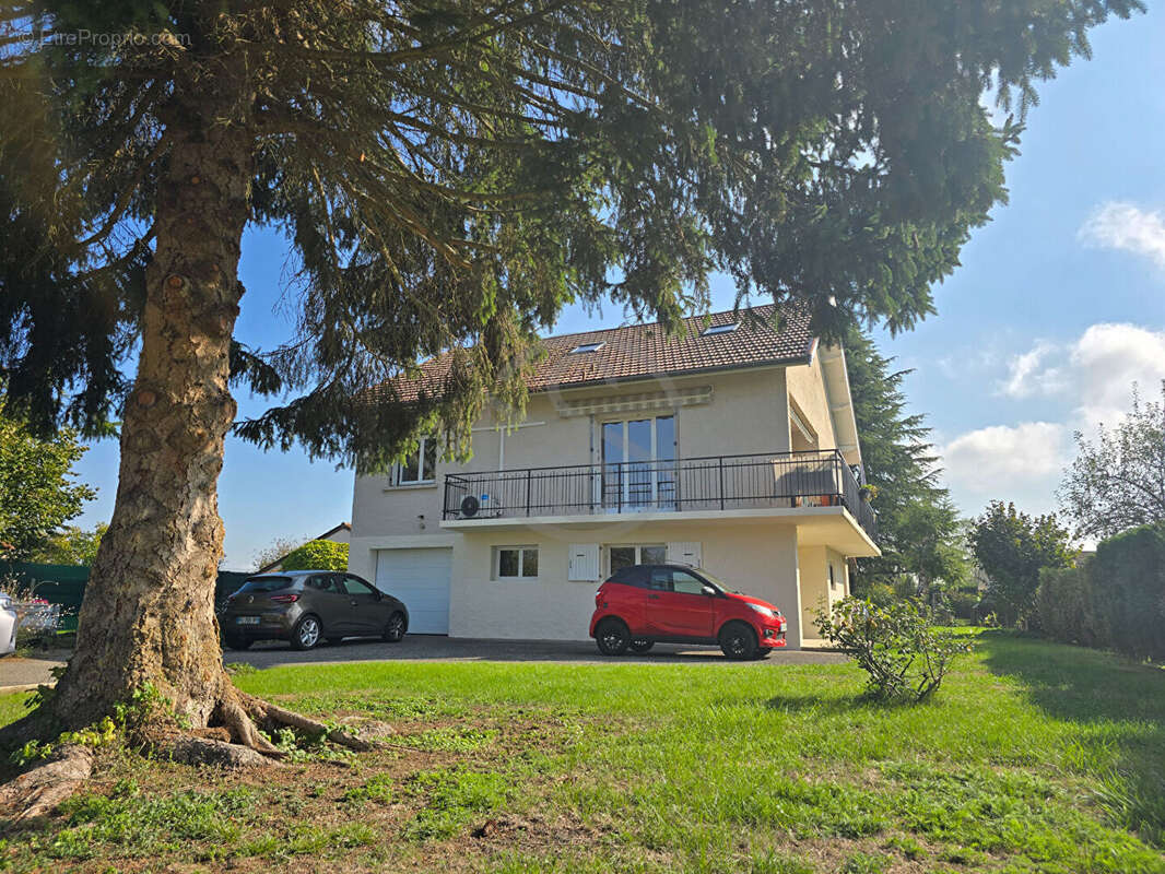 Maison à SAINT-ETIENNE-DE-SAINT-GEOIRS