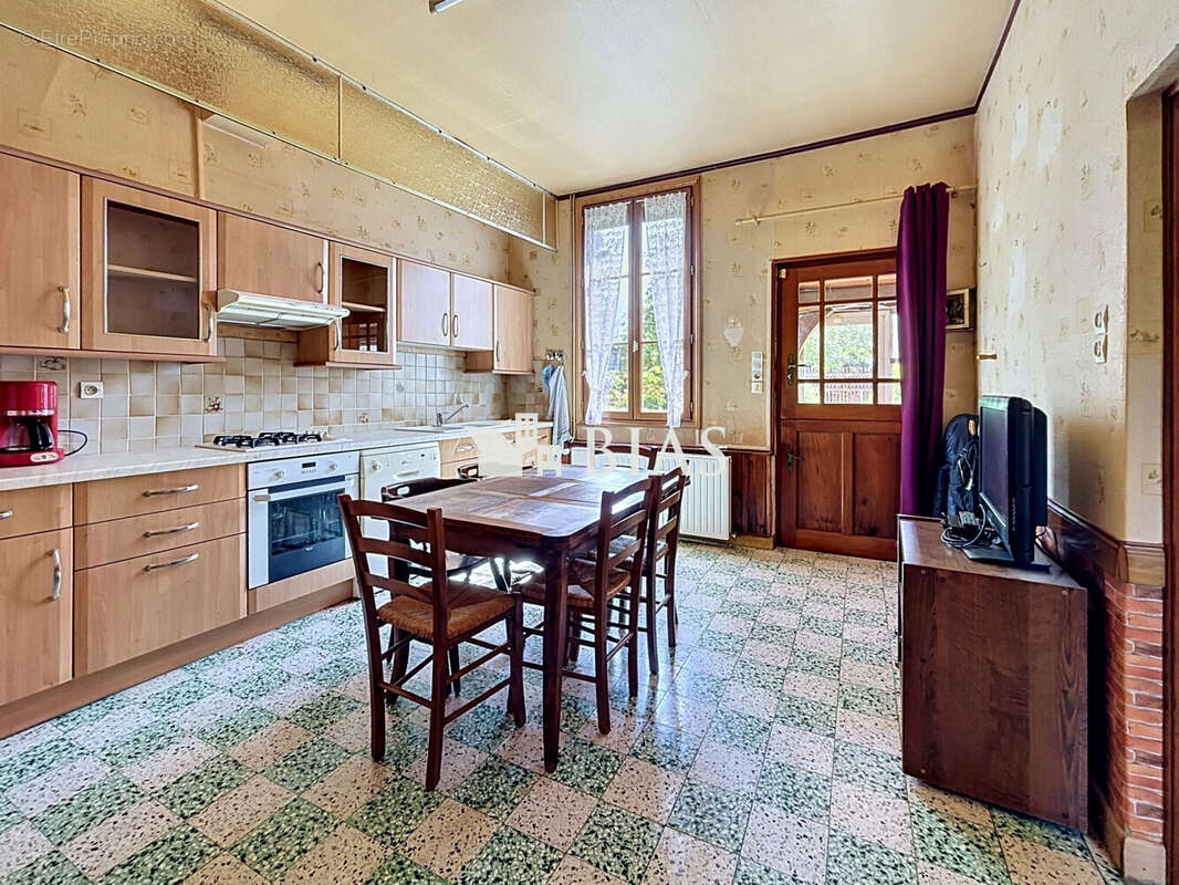 Maison à LA HAYE-MALHERBE