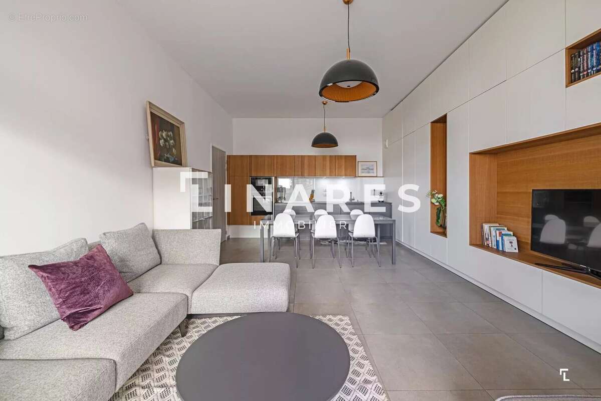 Appartement à MARSEILLE-2E