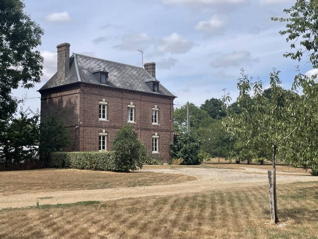 Maison à BERNAY