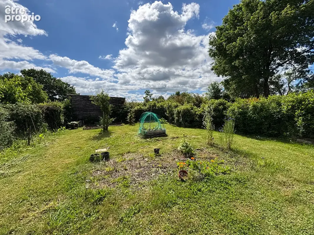 Maison de Caractère de Trois Chambres avec un gîte, Jardin et Grange - photo 13