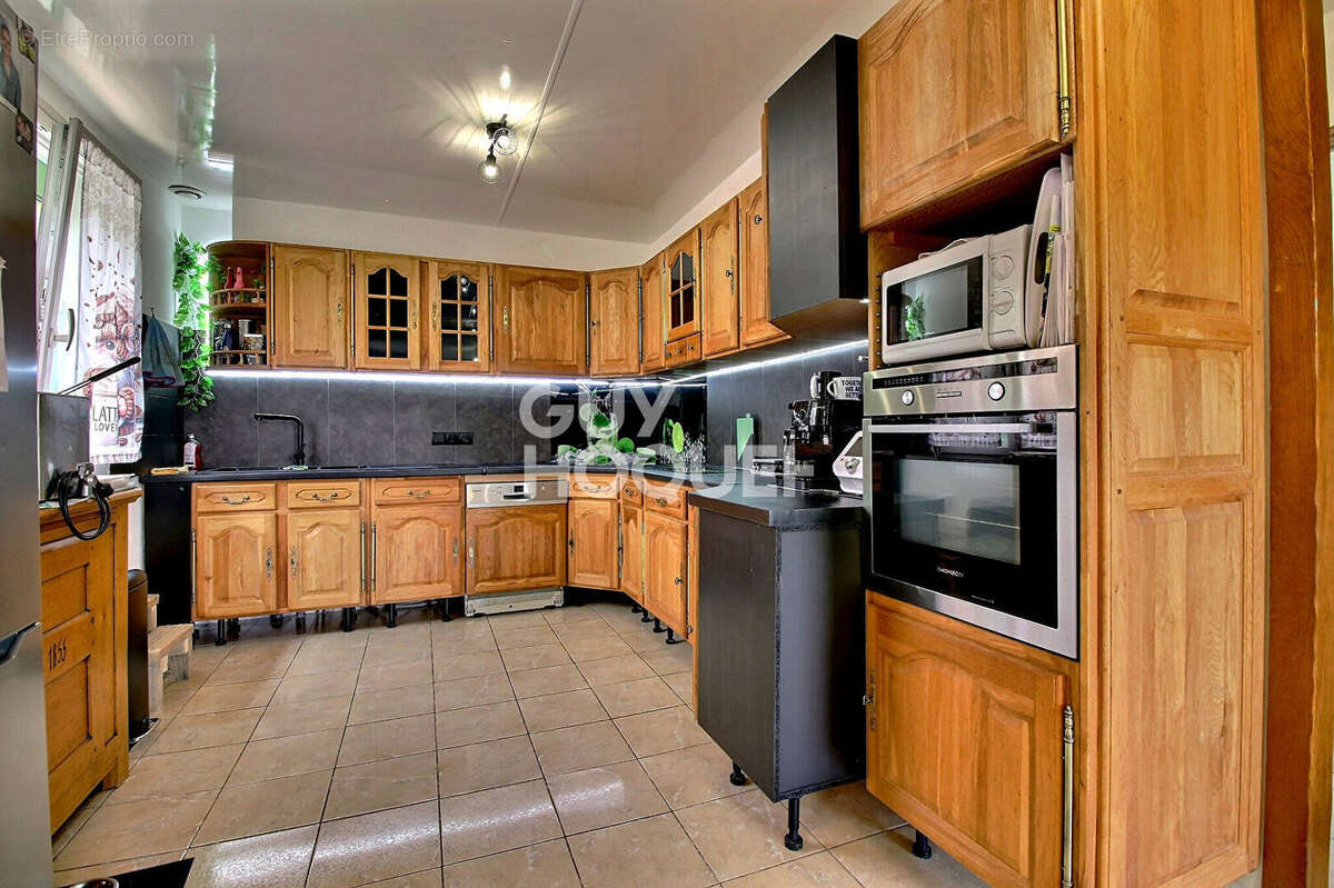 Maison de plain pied sur sous-sol à Lavangeot - photo 5