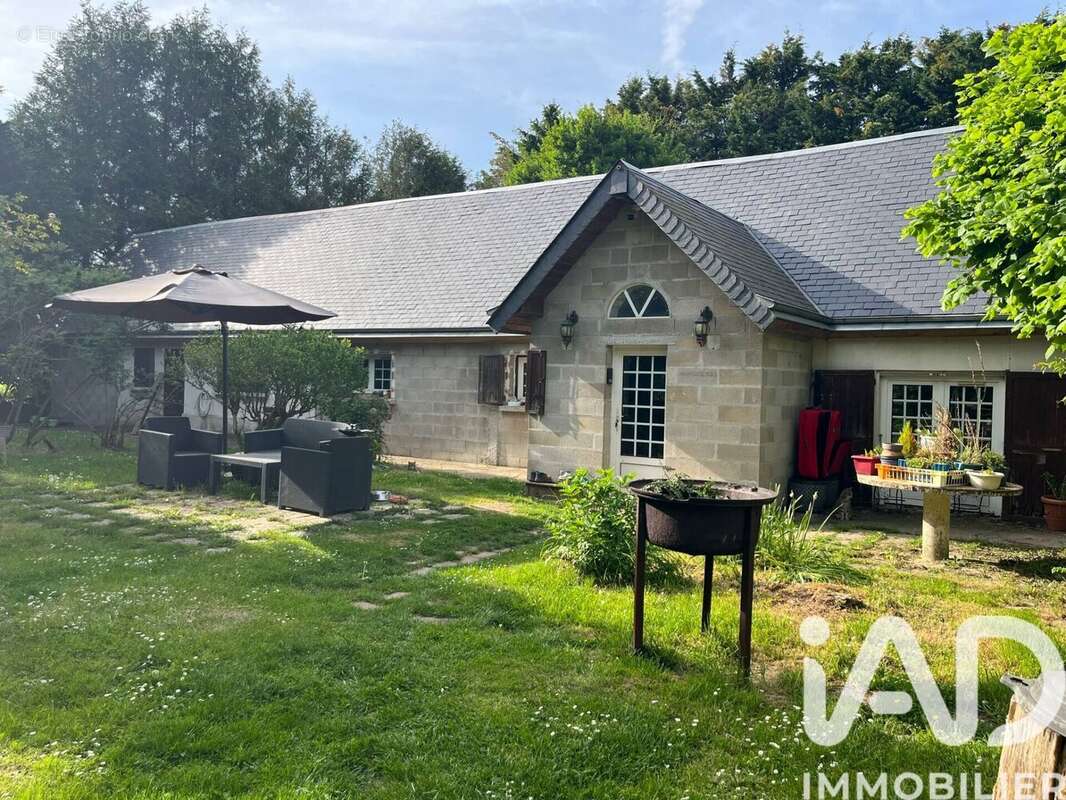 Photo 8 - Maison à ETREPAGNY