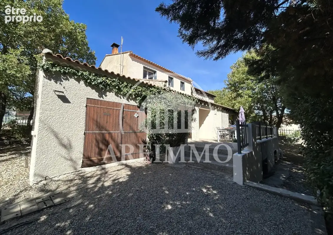 Photo Maison à Saint-Martin-De-Londres au prix de 330 000€