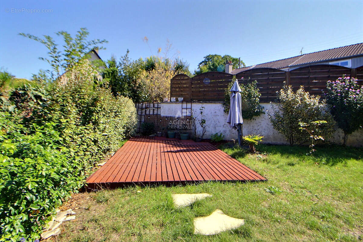 Maison à VERNEUIL-SUR-SEINE