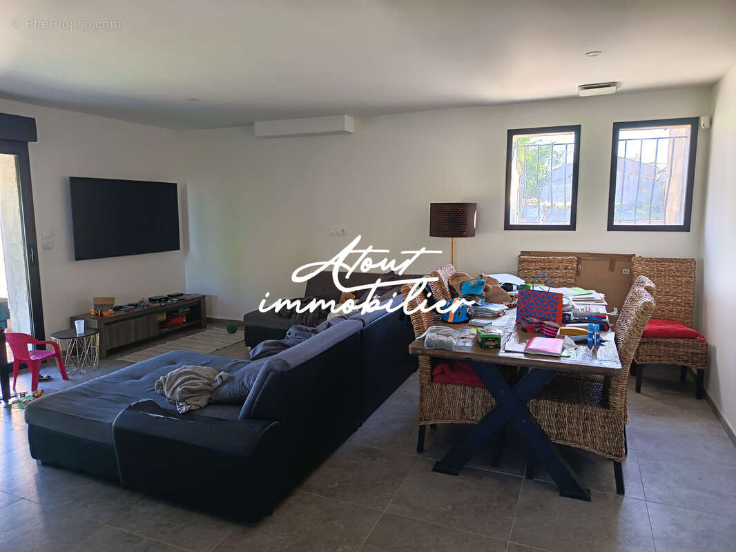 Villa de plain pied 4 chambres avec garage Saint PONS DE MAUCHIENS - photo 3