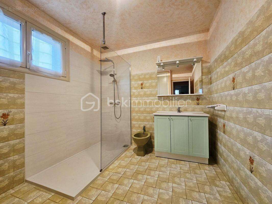 Maison à MAURE-DE-BRETAGNE