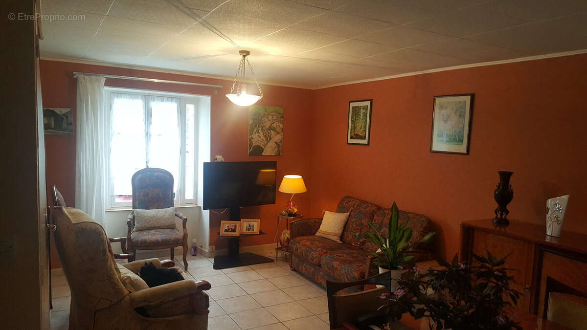 Maison à SAINT-DIZIER-LEYRENNE