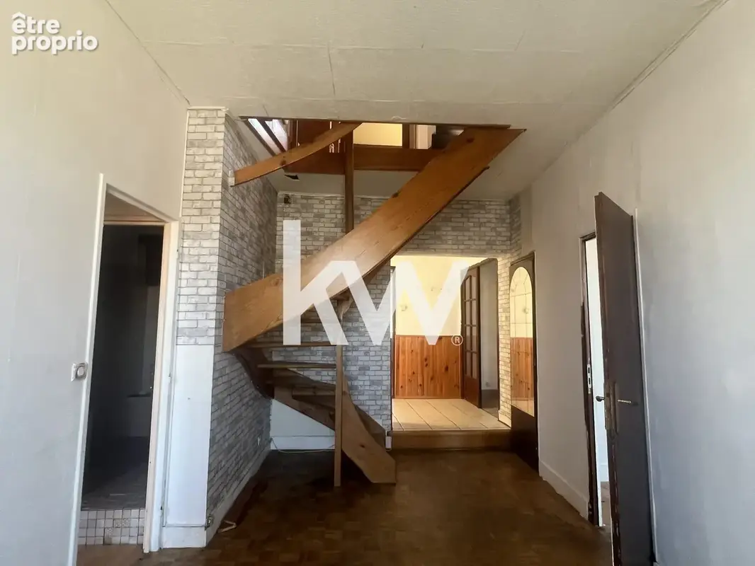 Appartement 5 pièces 100 m² à vendre à Saint-Etienne (42000) - photo 3