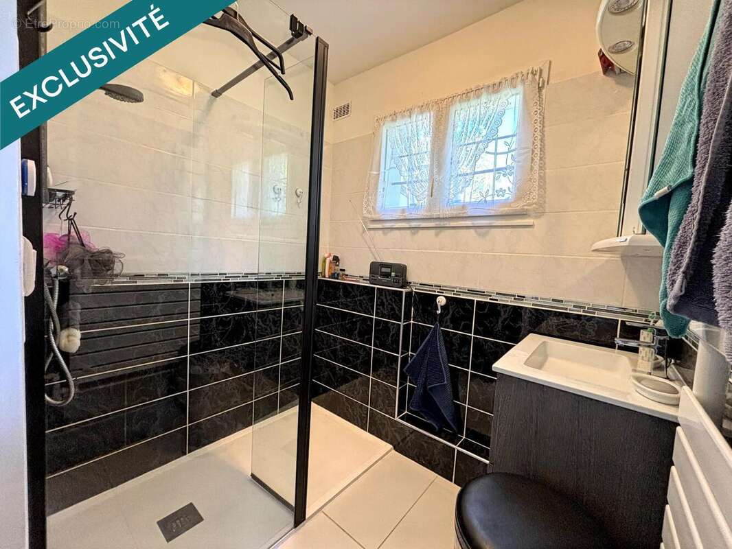 Photo 7 - Maison à VILLENEUVE-LES-GENETS