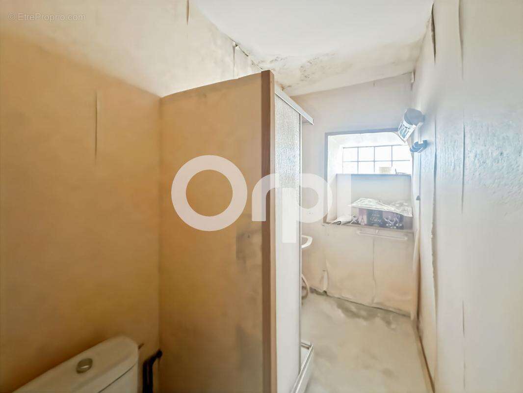 Maison à GROSPIERRES