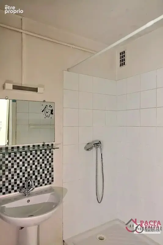Appartement lumineux T2 avec vue imprenable à Castres - photo 5