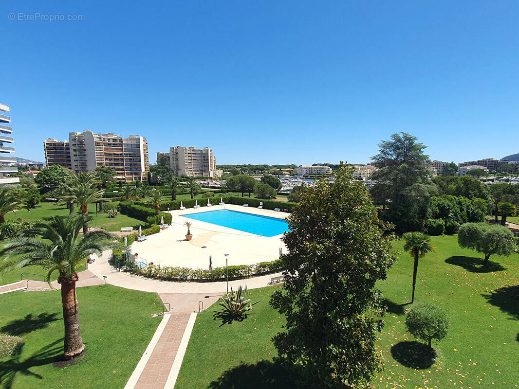 Appartement à MANDELIEU-LA-NAPOULE