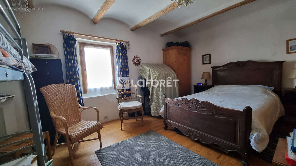 Maison à SAINT-CHRISTOL-LES-ALES