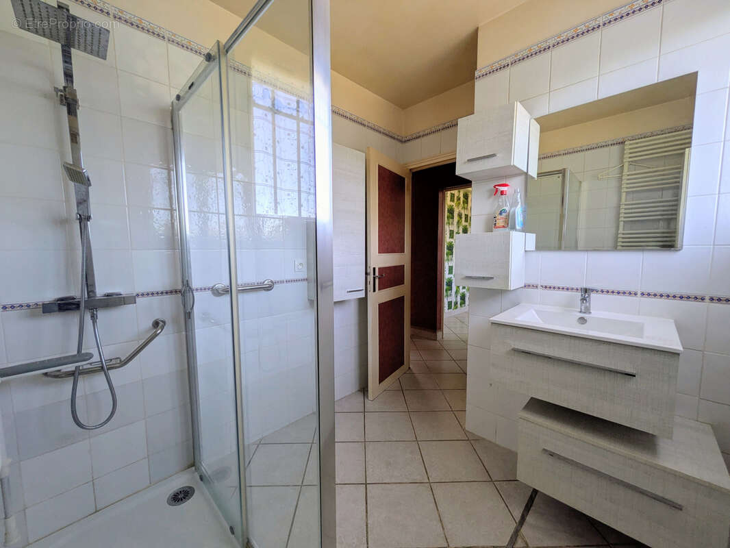 Maison 5 chambres proche Hôpital - photo 9