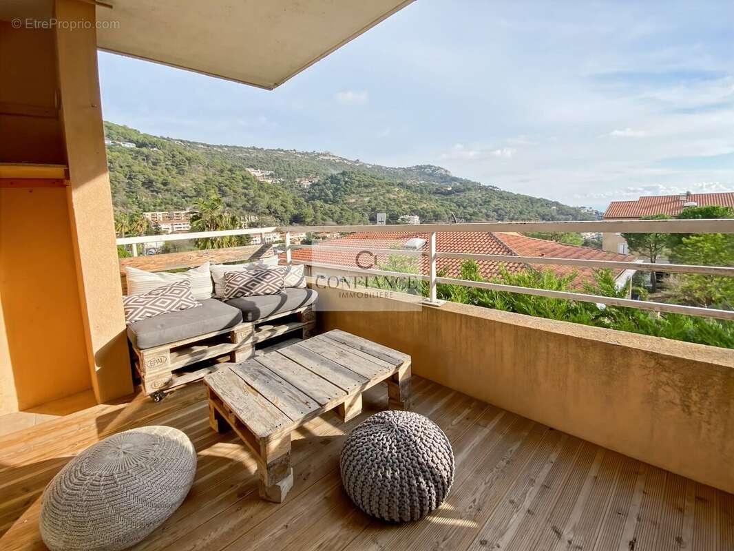 Appartement à EZE