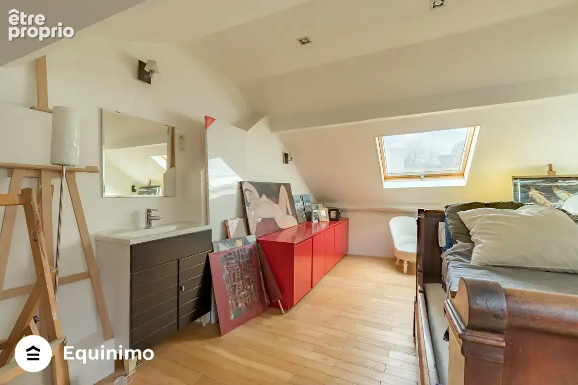 Rue Victor Hugo - Maison familiale de 6 pièces, 4 chambres, proche des commerces et écoles, en très bon état a - photo 11