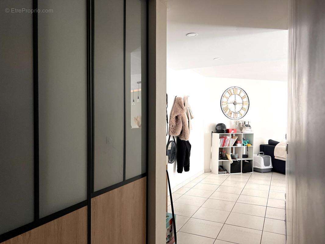 Appartement à SAINT-MARTIN-D'HERES