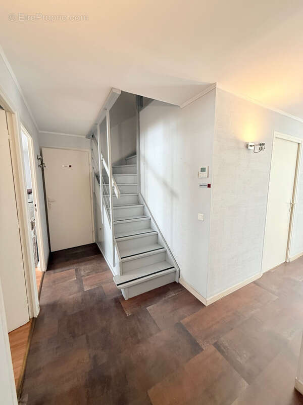 Appartement à LE CANNET