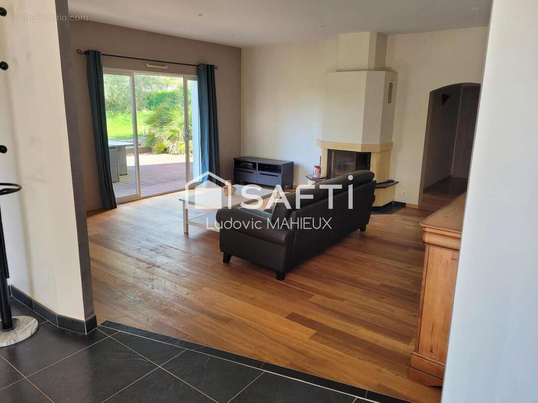 Maison 160 m² à Thehillac  - photo 4