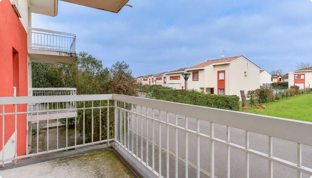 Appartement 44 m² à Belin-Beliet  - photo 2