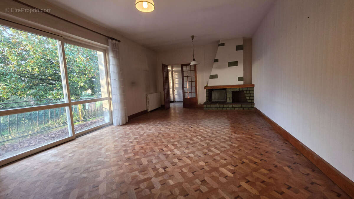 Maison à SAINT-CLAUD