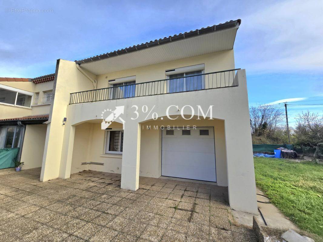 Maison à BEAUCHASTEL