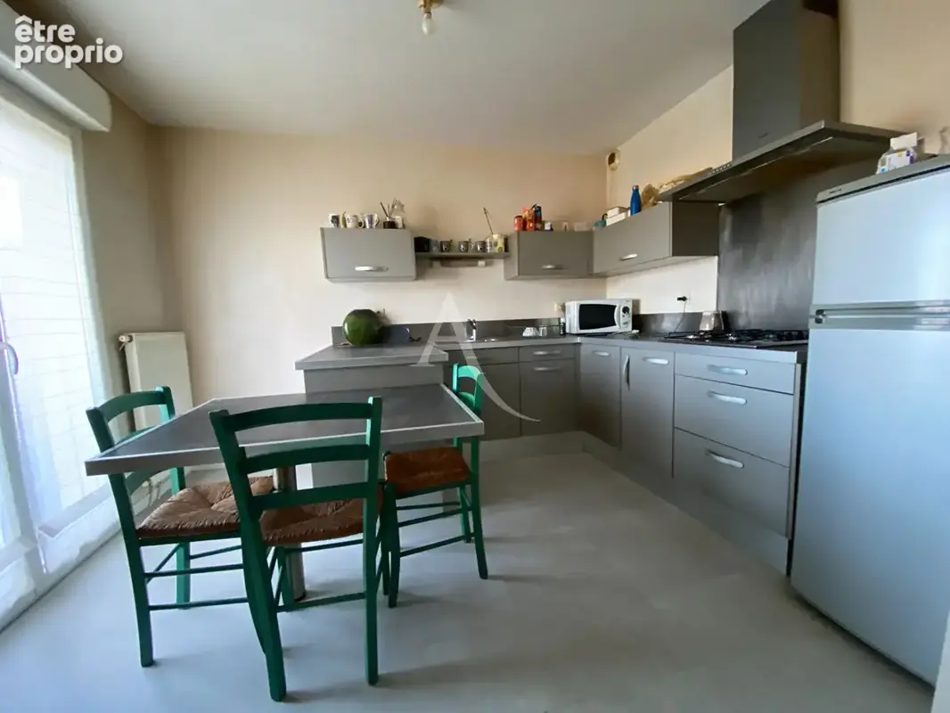 Appartement  plein bourg -Saint Philbert De Grand Lieu - 3 pièce(s) - photo 2