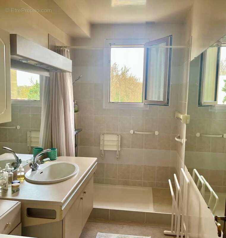 Appartement à AVON
